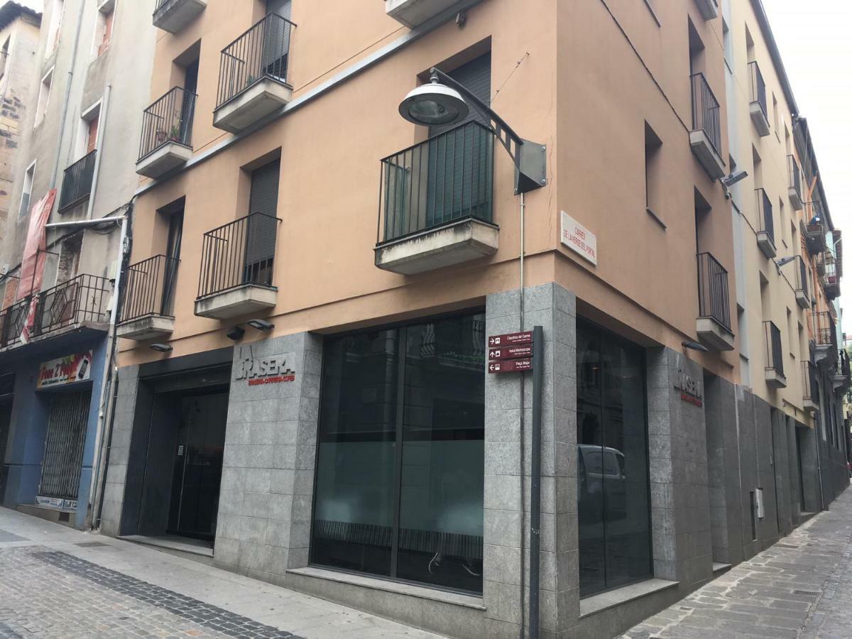 Apartament Centre Historic A Olot Appartement Buitenkant foto